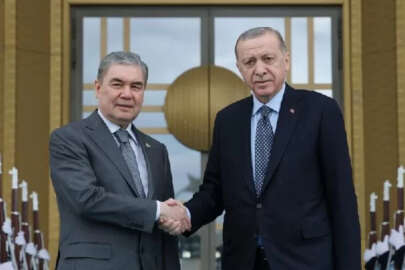 Erdoğan, Türkmenistan Halk Maslahatı Başkanı Berdimuhamedov ile görüştü