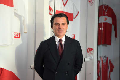 A Milli Futbol Takımı, 3 yıllığına Vincenzo Montella'ya emanet