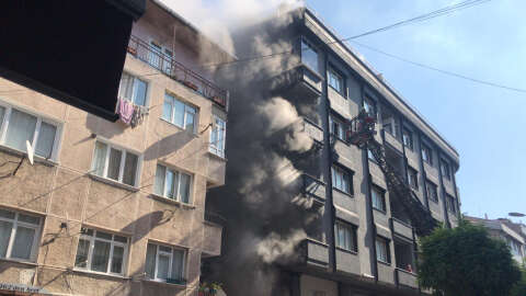 Zeytinburnu'nda tekstil atölyesinde yangın: Mahsur kalanlar kurtarıldı-1