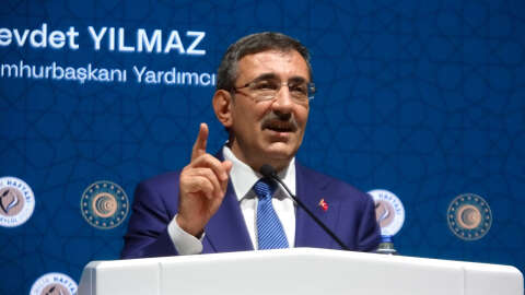 Cumhurbaşkanı Yardımcısı Yılmaz: Bağımsız Türkiye'yi dosta düşmana gösterdik (2)