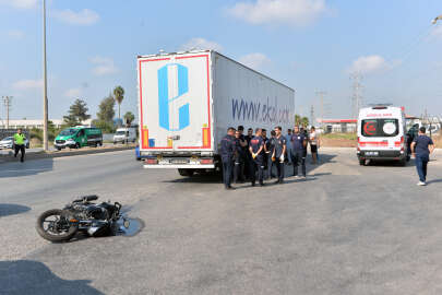 TIR'ın çarptığı motosikletin sürücüsü hayatını kaybetti
