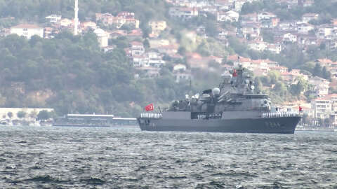 İSTANBUL- PREVEZE DENİZ ZAFERİ'NİN 485. YILDÖNÜMÜNDE İSTANBUL BOĞAZI'NDA RESMİ GEÇİT TÖRENİ YAPILDI
