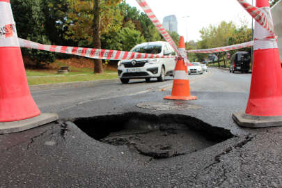Şişli'de sağanak yağış nedeniyle yol çöktü