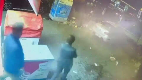 Esenler'de esnafa 'ne bakıyorsun' diyerek bıçakla saldırdı 