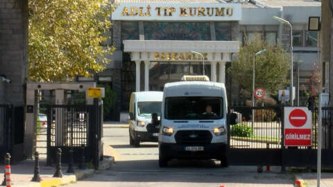 Kazadan yeni fotoğraflarla // Gaziosmanpaşa'daki kazada ölen 2 gencin cenazesi Adli Tıp Kurumu'ndan alındı 