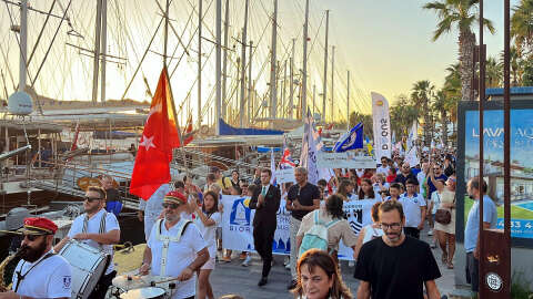 Bodrum'da BIOR yarışları renkli kortej yürüyüşüyle başladı