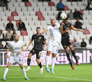 Altay'a Deniz Kadah tesellisi