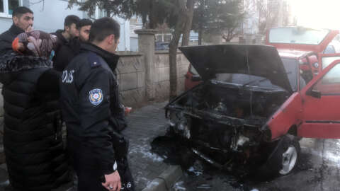 Kontağı çevirdi, otomobili alev aldı