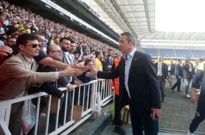 Fenerbahçeli taraftarlar, yönetimin alacağı her kararın arkasında (EK FOTOĞRAFLAR)