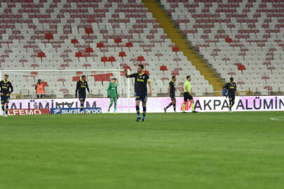 Sivasspor - Fenerbahçe (EK FOTOĞRAFLAR)