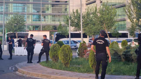 Küme düşen Bursaspor, Diyarbakır’a geldi: zırhlı araçlarla otele geçti
