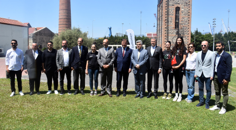 Voleybolda İzmirliler Sakız Adası'nda spor ve dostluk rüzgarı estirecek