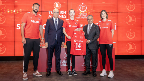 Türk Hava Yolları, Türkiye Voleybol Federasyonu ile sponsorluk anlaşması imzaladı (Fotoğraf Eklendi)