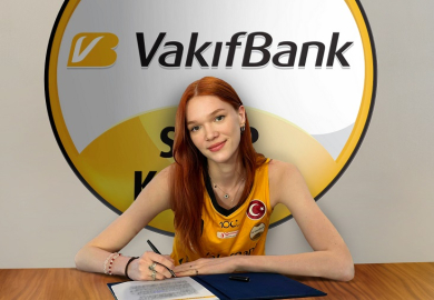 VakıfBank, Rus smaçör Marina Markova'yı renklerine bağladı