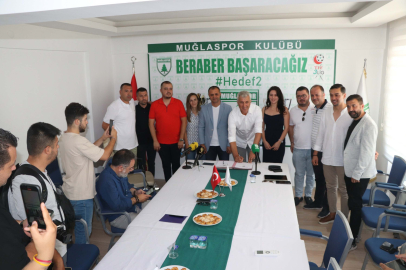 Muğlaspor'da Durmuş imzaladı