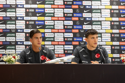 A Milli futbolcular Bertuğ Yıldırım ve Ahmetcan Kaplan basın toplantısında konuştu (FOTO EKLENDİ)