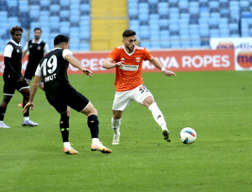 Viennalife, Adanaspor'a forma göğüs sponsoru oldu