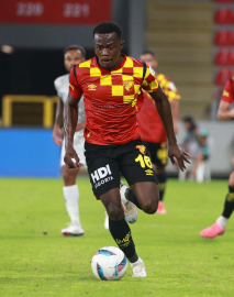 Göztepeli Dennis 1 yılda milli takıma