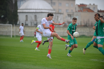 1923 Mustafakemalpaşa Spor- Efeler 09 SFK:0-0