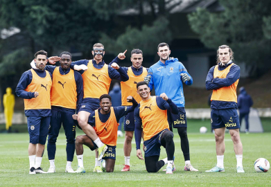 Fenerbahçe'de Sivasspor maçı hazırlıkları başladı