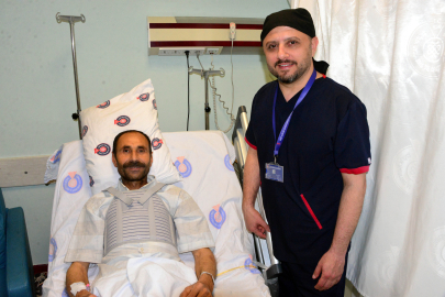 Aort damarı genişleyen hasta, 6 saat süren operasyonla sağlığına kavuştu