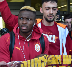 Galatasaray kafilesi, Konya'da coşkuyla karşılandı