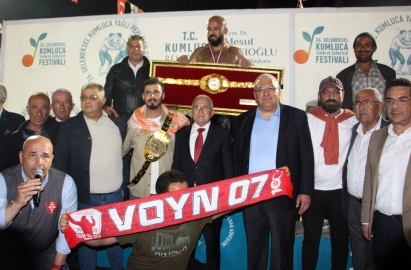 Kumluca Güreşleri'nde başpehlivan Orhan Okulu oldu