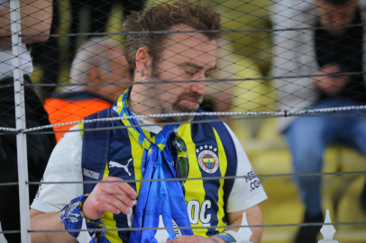 Beşiktaş yenilgisi sonrası Fenerbahçeli taraftarlar büyük üzüntü yaşadı / Haber eklendi