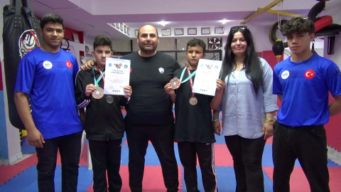 Parakickboks’ta dünya şampiyonu olan görme engelli sporcuların hedefi olimpiyatlara katılmak