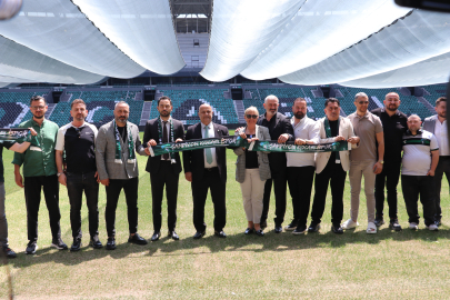 Selçuk İnan Kocaelispor’un başında; ‘Artık kendi kariyerimde bir başarı yakalamak istiyorum’ / Ek fotoğraflar