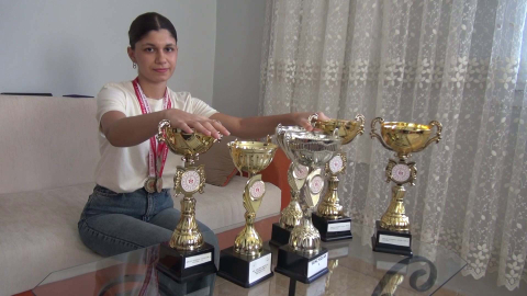 Sokaklarda antrenman yapan Ayşe'nin hedefi Fenerbahçe ve olimpiyatlar