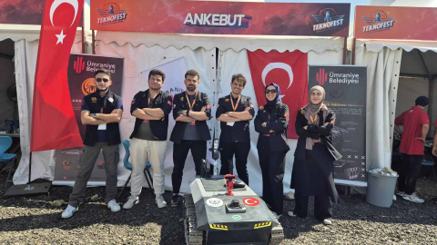 Ümraniye Bilim Merkezi öğrencilerine 'Takım Ruhu' ödülü