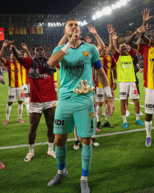 Göztepe devleri solladı