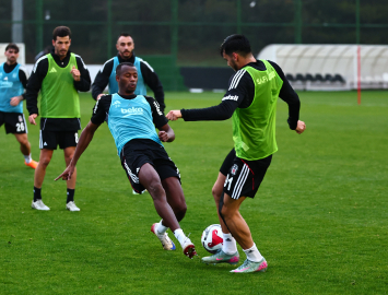 Beşiktaş günü çift antrenmanla tamamladı