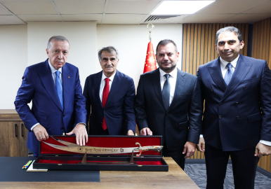 Cumhurbaşkanı Erdoğan, Trabzonspor heyetiyle bir araya geldi