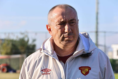 Göztepe Teknik Direktörü Stoilov: Avrupa hedefimizden vazgeçemeyiz