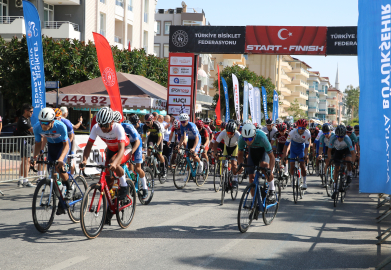 Türkiye Kupası Puanlı Yol Yarışları'nın son etabı Alanya'da yapıldı