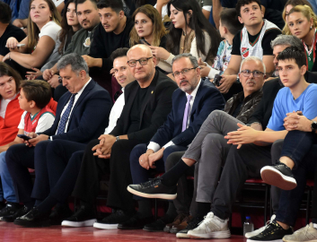 Karşıyaka - Anadolu Efes: 87-101