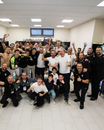 Merkezefendi evinde güldü