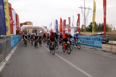 Edirne’de ‘Cumhuriyet Kupası Bisiklet Yol Yarışı’ yapıldı