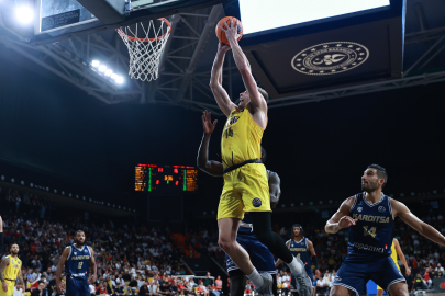 Mersin Spor - Karditsa Iaponik: 81-73