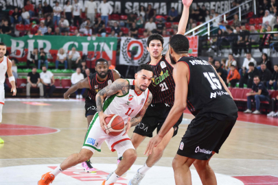 Karşıyaka potada düşüşe çare bulamıyor