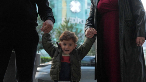 600 gram doğan ve 98 gün tedavi gören Asil bebek 2 yaşında