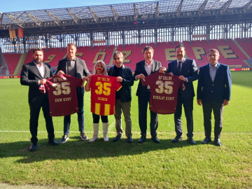 Göztepe'de Gürsel Aksel Stadı'na Isonem sponsor oldu / Fotoğraflar