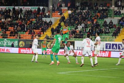 Corendon Alanyaspor – Hesap.com Antalyaspor : 0-0