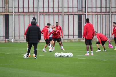 Samsunspor, AEK maçının hazırlıklarını tamamladı