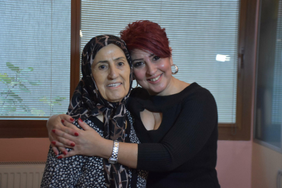 Anne-kıza 2 yıl arayla kalp kapağı ameliyatı