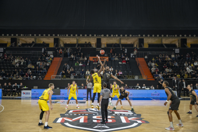 Mersin Spor Kulübü- Esenler Erokspor: 83-88