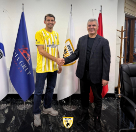 Menemen FK'da Seçim Can Koç Muşspor'a imzayı attı