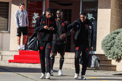 Samsunspor, Fenerbahçe karşılaşması için Adana’ya hareket etti